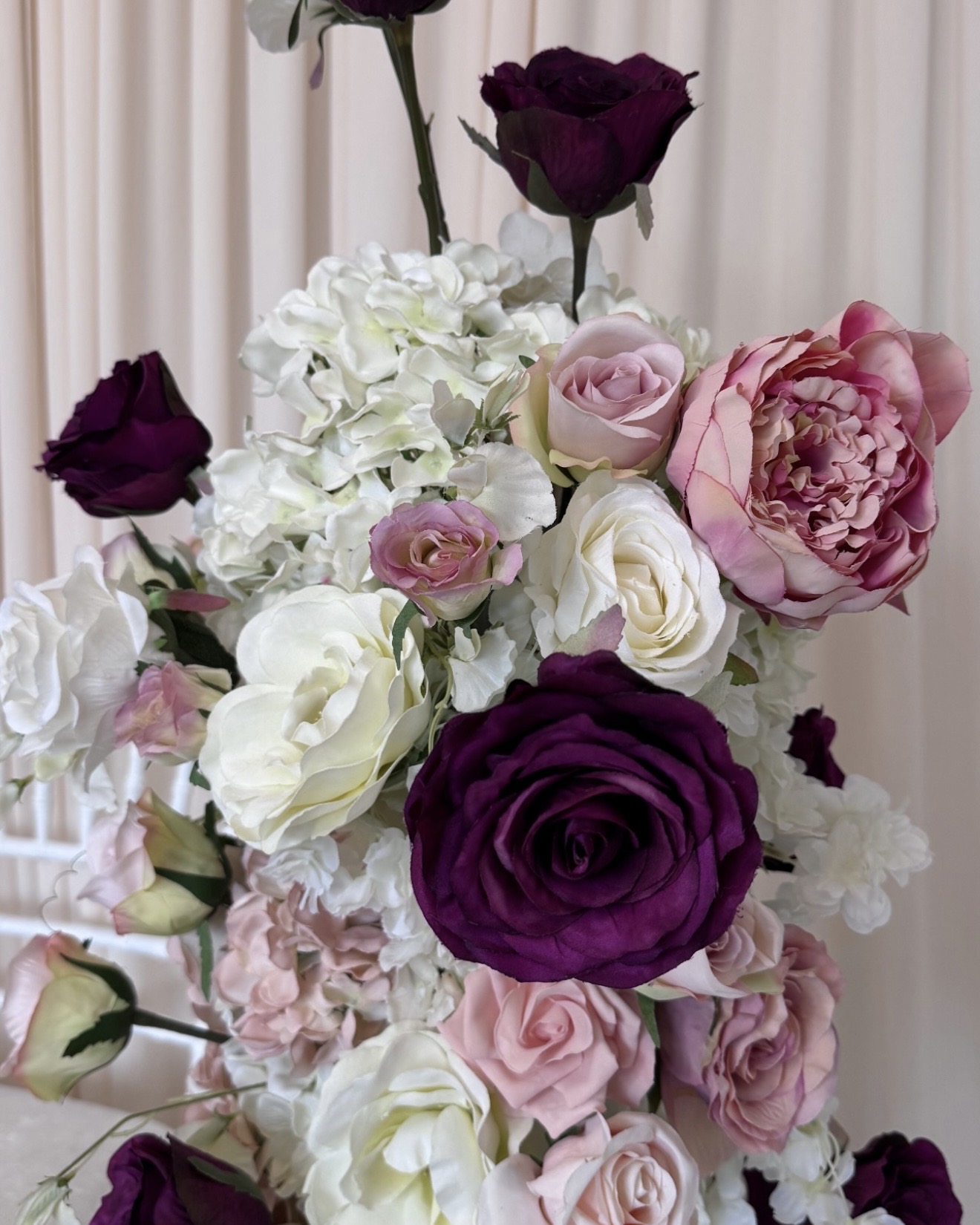 Neutral theme backdrop 3